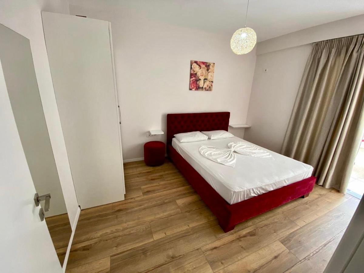Rock Apartments Sarandë Esterno foto
