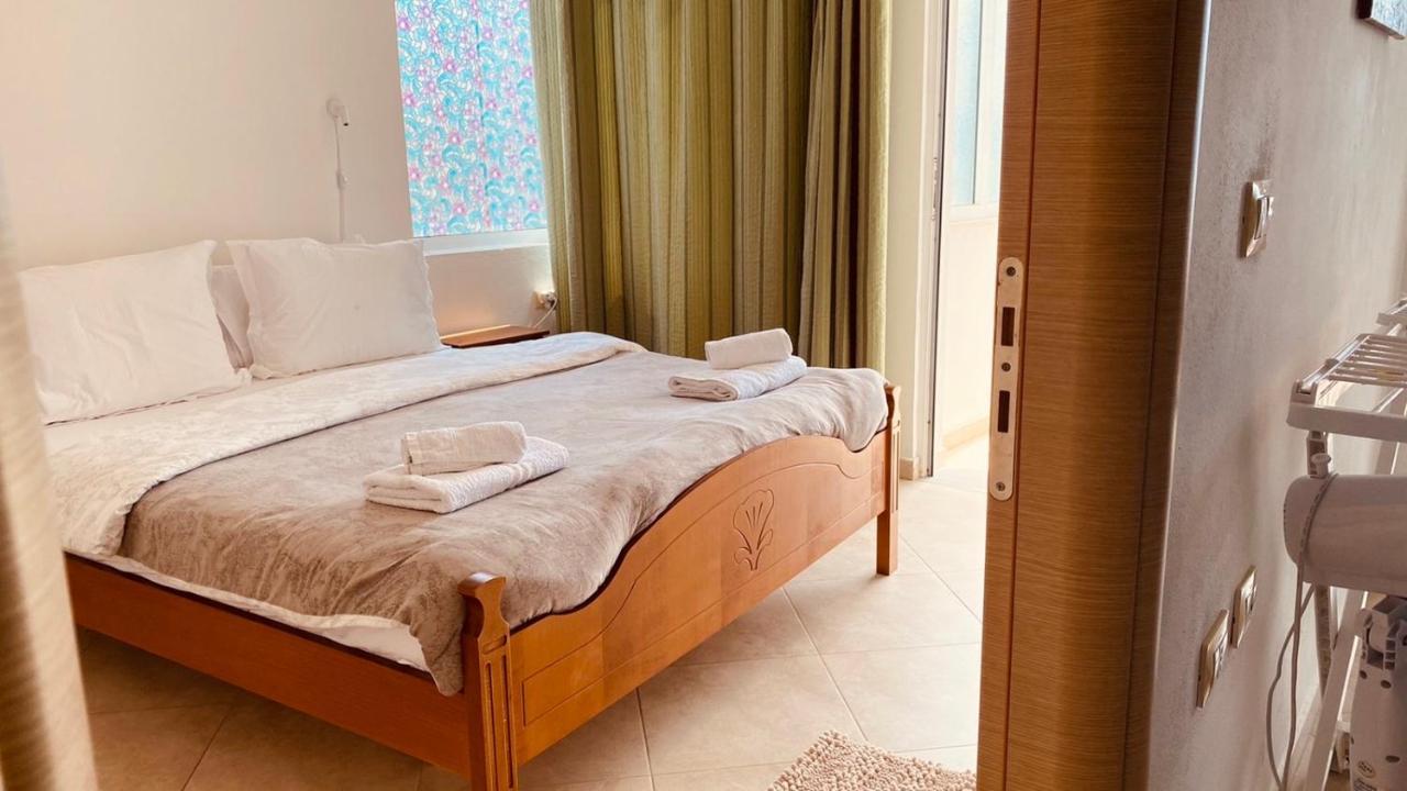 Rock Apartments Sarandë Esterno foto