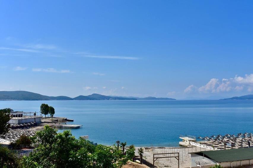 Rock Apartments Sarandë Esterno foto