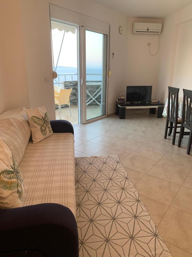 Rock Apartments Sarandë Esterno foto