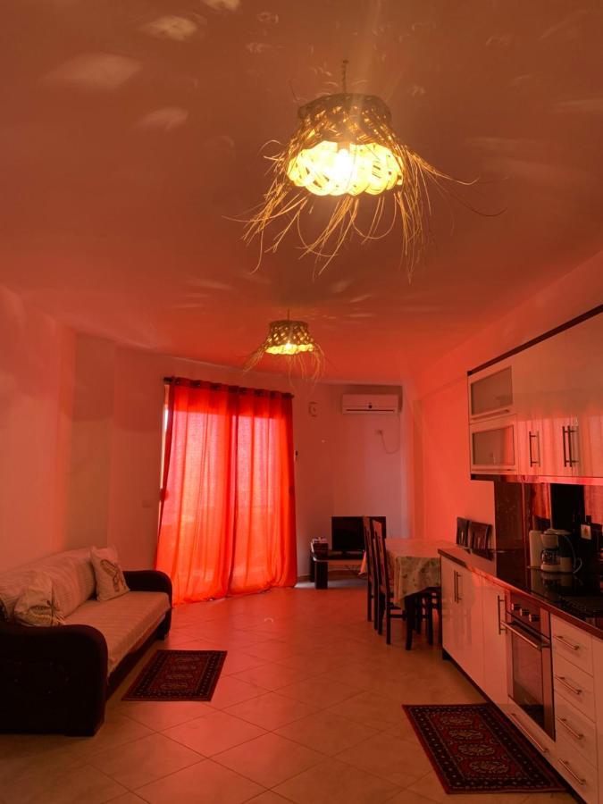 Rock Apartments Sarandë Esterno foto