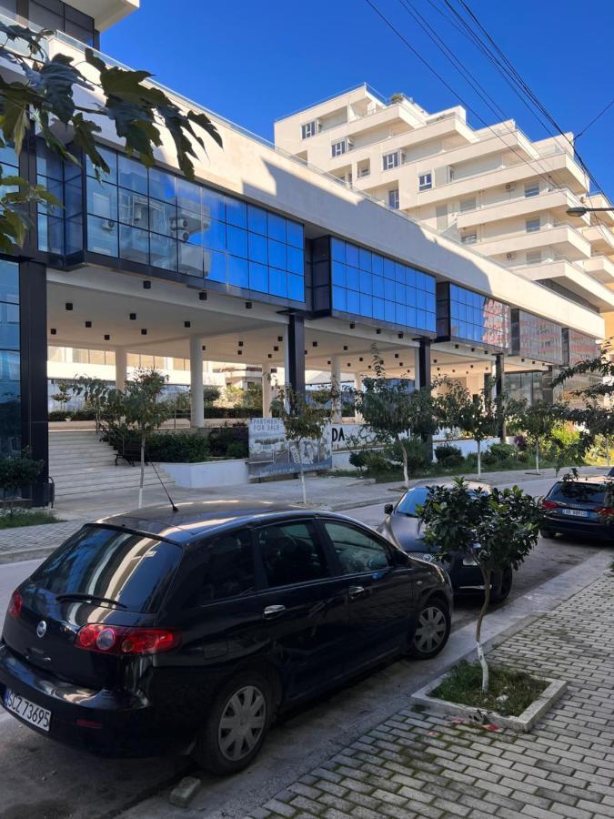 Rock Apartments Sarandë Esterno foto