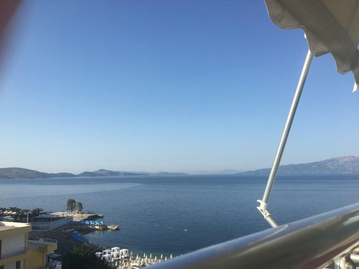 Rock Apartments Sarandë Esterno foto